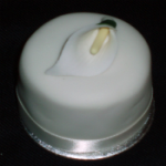 Calla Lily Mini Cake