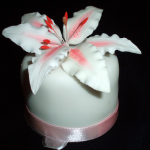 Stargazer Lily Mini Cake