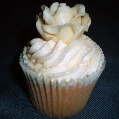 White Chocolate Rose Cupcakes