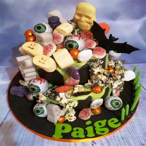 Spooky cake